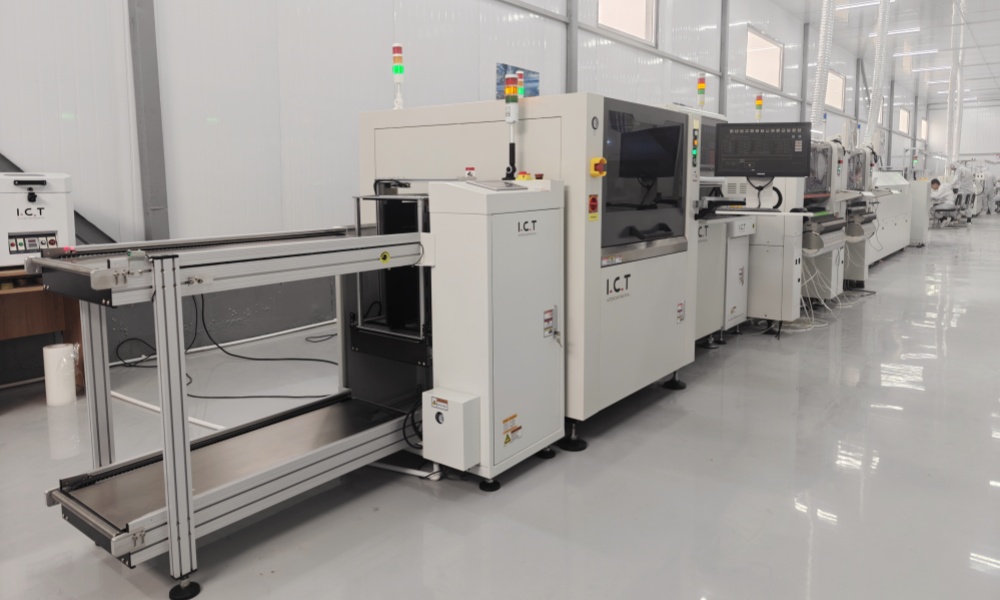 SMT v&yacute;robn&iacute; linka pro z&aacute;kladn&iacute; desky PC