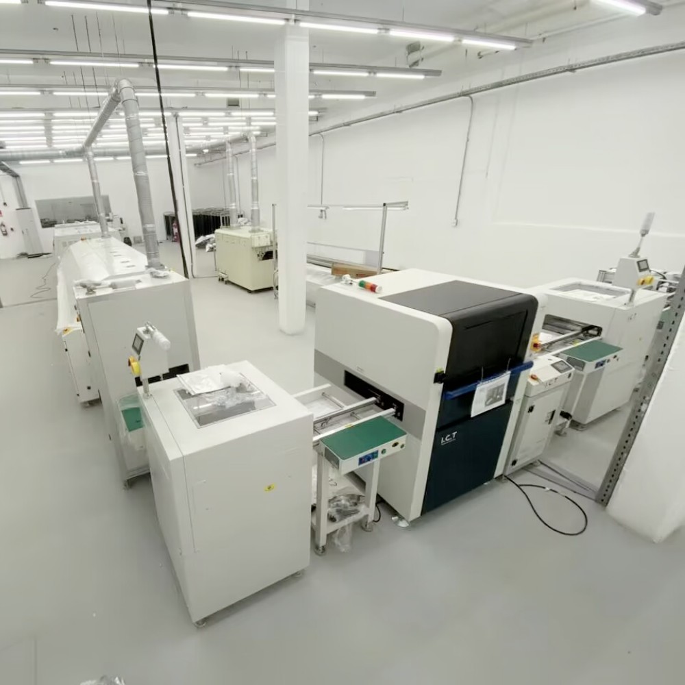 ICT | Řešení Smart Factory pro interaktivní produkci plochých displejů