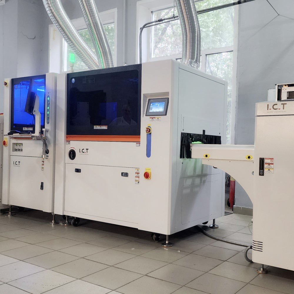 PCBA Automatická SMT potahovací linka Conformal Coating Spray Machine
