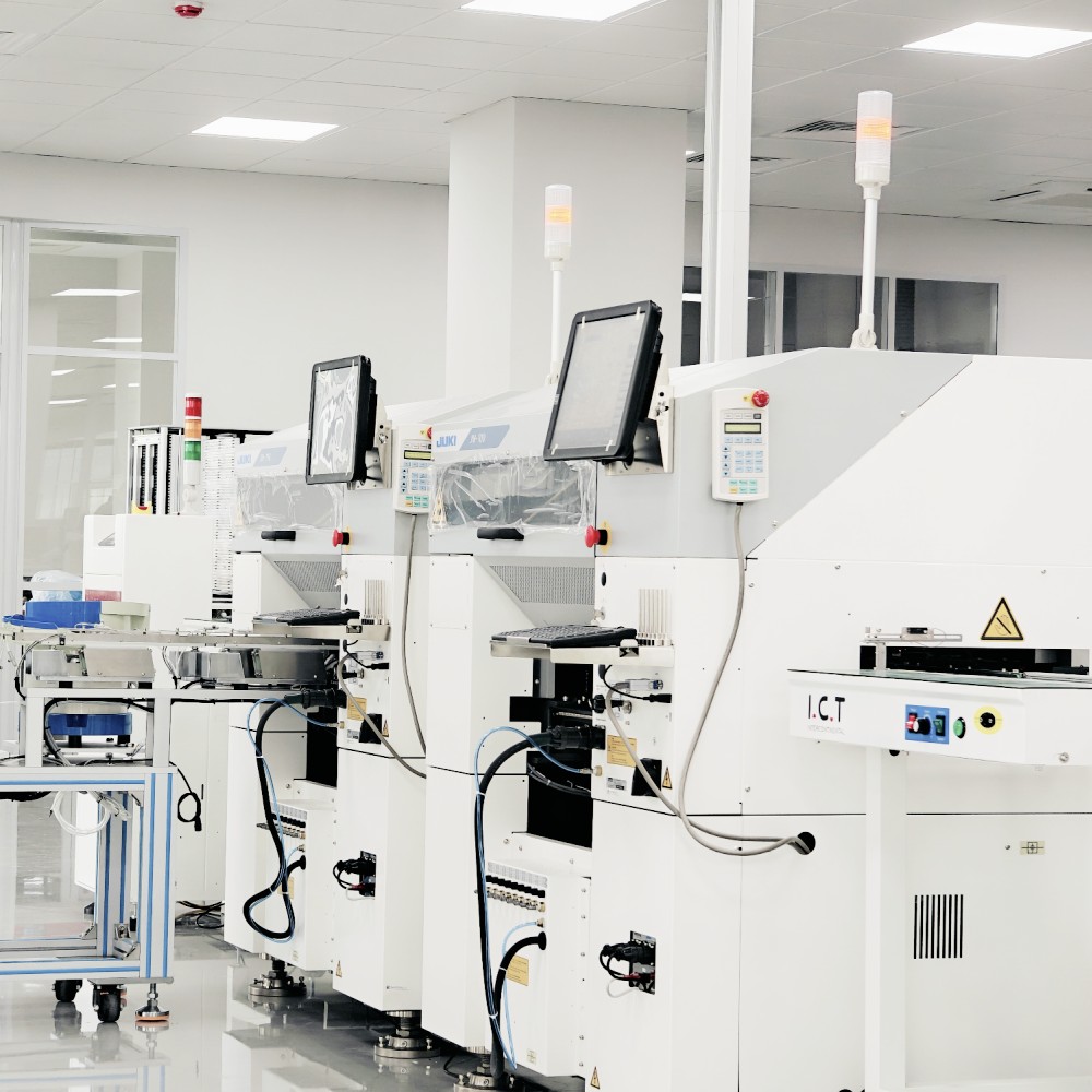 JUKI JM-50 | Vysoce kvalitní DIP automatický vkládací zařízení pro vkládání lichých součástí 