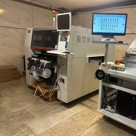 SM485 | Samsung Automatická tryska Pick And Place Smt Assembly Machine Smd