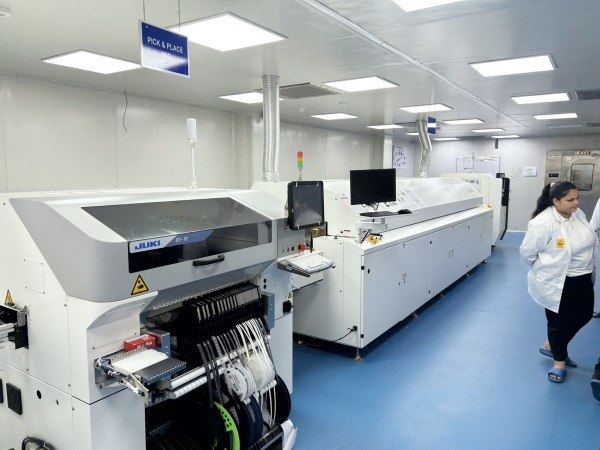 Plná linka SMT v Indii